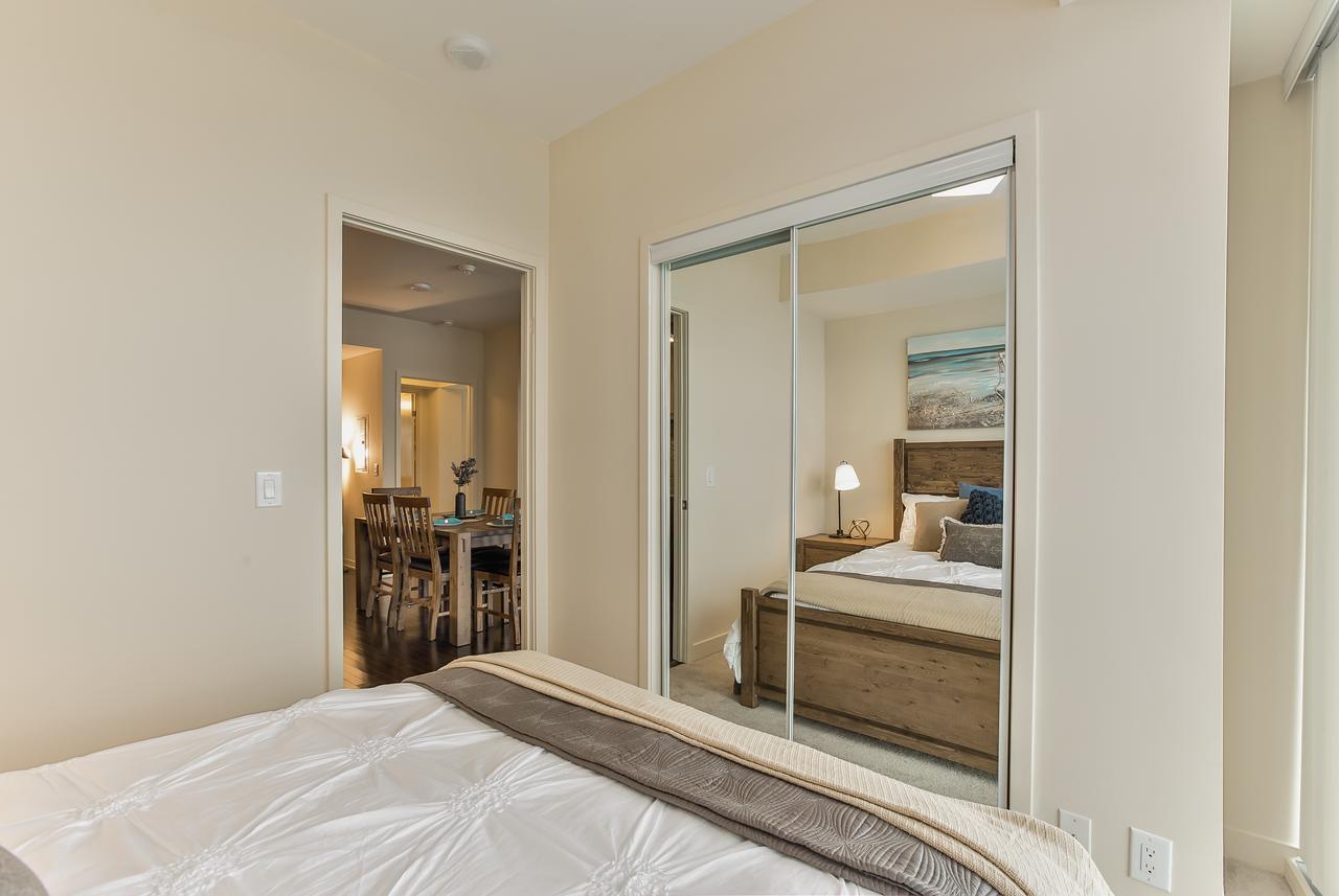 Upscale 3-Bedroom With Gorgeous Lake View טורונטו מראה חיצוני תמונה